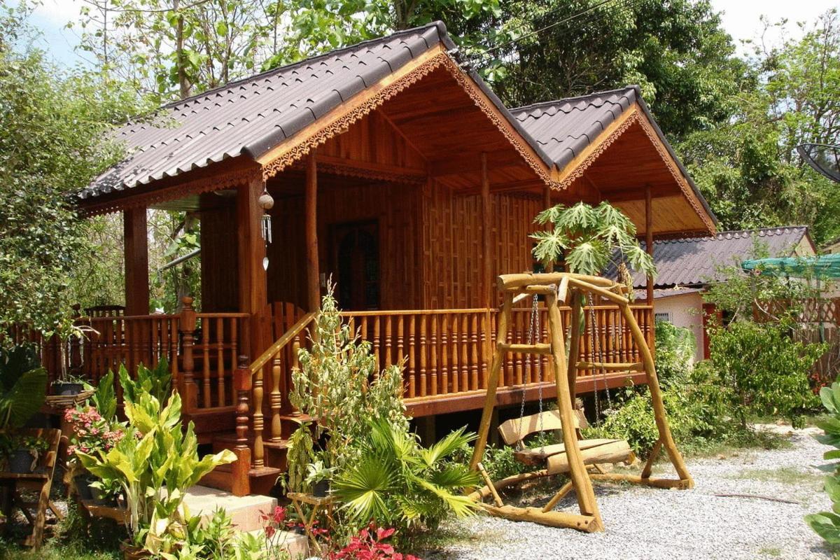 Home Stay Stc Bed And Breakfast Udon Thani Eksteriør bilde