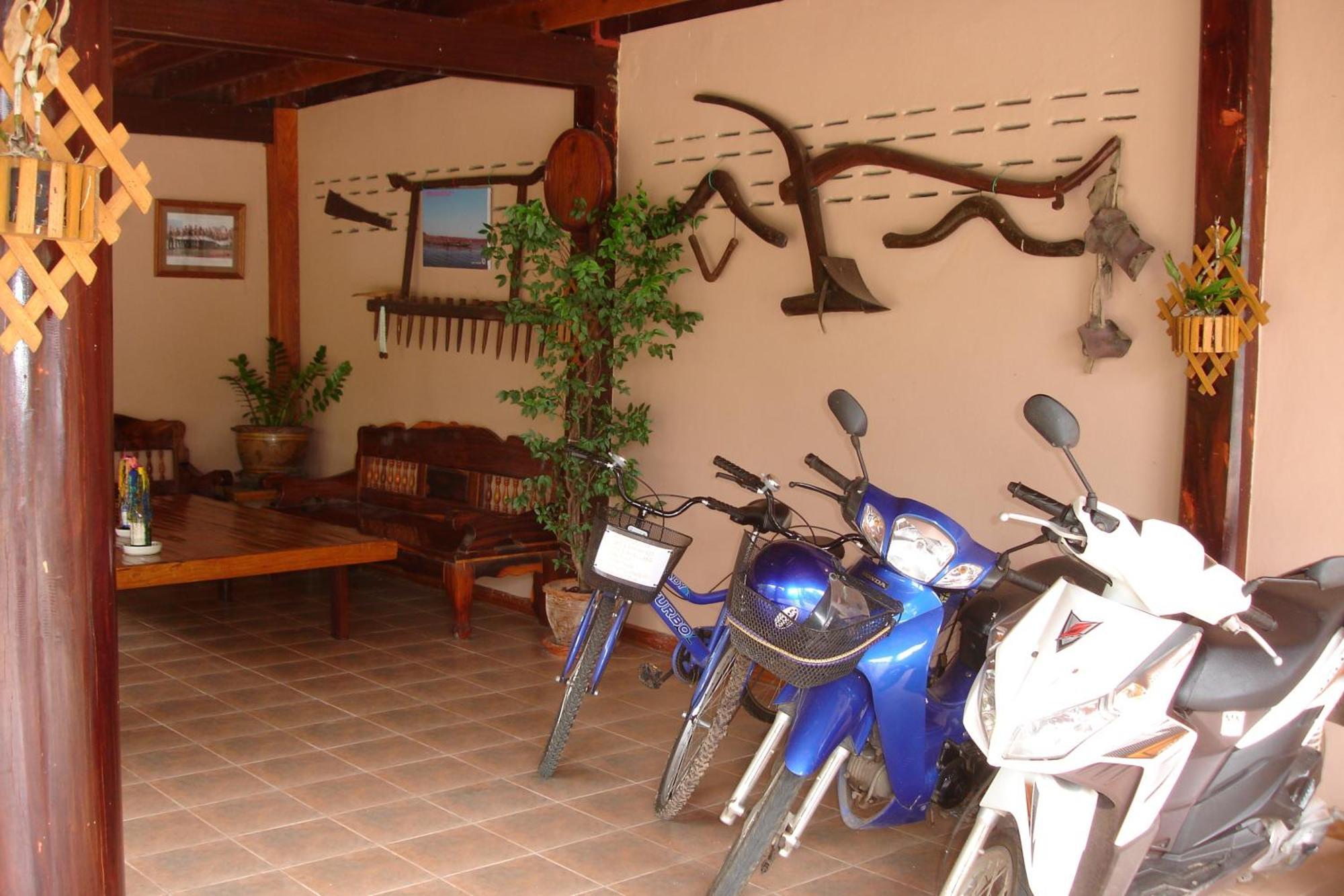 Home Stay Stc Bed And Breakfast Udon Thani Eksteriør bilde
