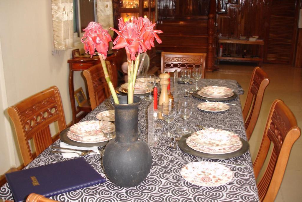 Home Stay Stc Bed And Breakfast Udon Thani Eksteriør bilde